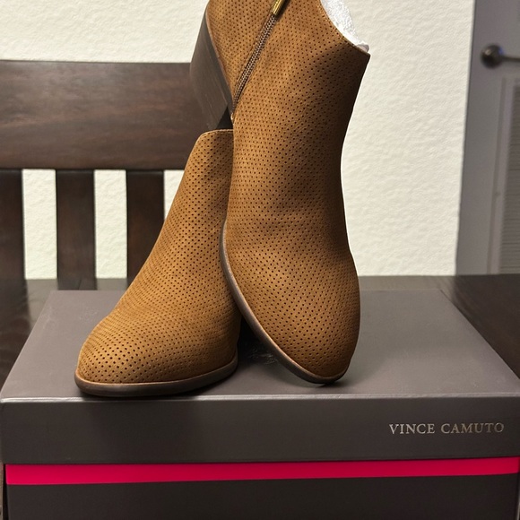 Vince Camuto Booties - Picture 1 of 6